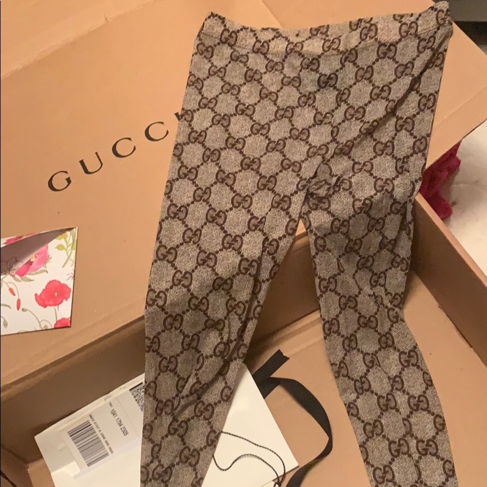Gucci tights size small ! Authentic! Runs small!